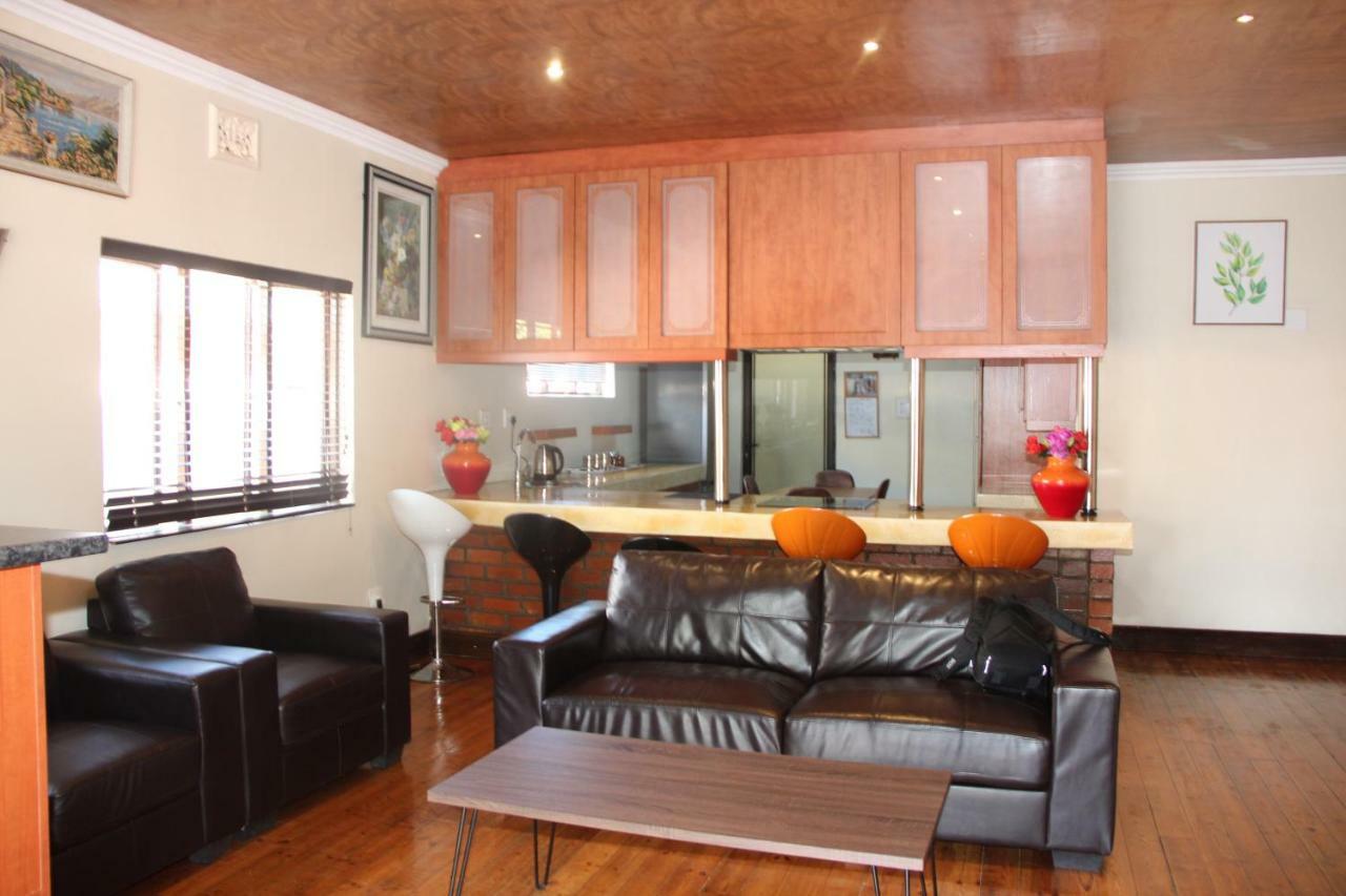 Dreams Oakdale Guest house Cape Town
